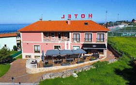 Hotel A Raíña
